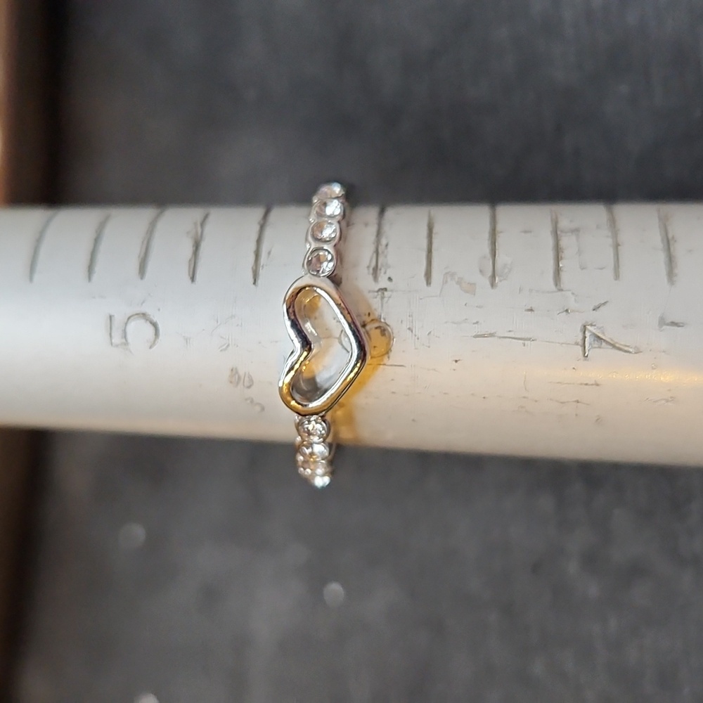 Chic Silver Heart Ring with Crystal Details Size 5/6 - Picture 2 of 2